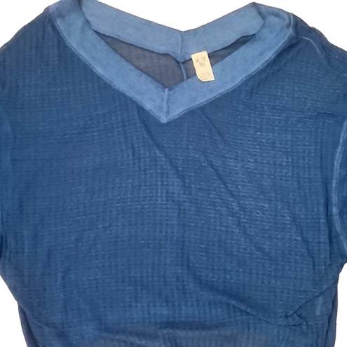 We The Free  waffle knit lightweight top domain sleeves blue crop top size small