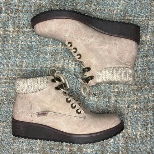 blowfish NWOB -  Malibu Comet Lace Up Boots in Light Taupe/Winter White