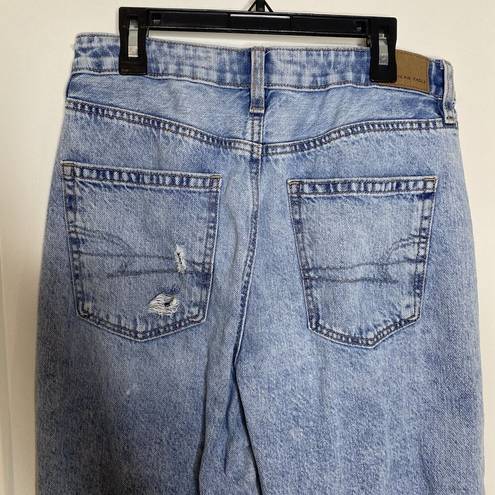 American Eagle  Jeans Women  Blue Mom Straight Jean High Rise Denim Ripped Size 8