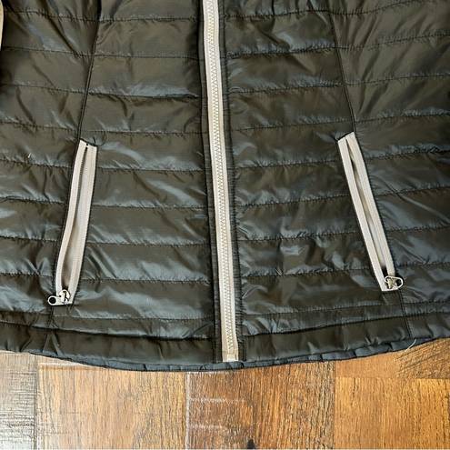 Charles River Apparel  black/grey puffer jacket, size M