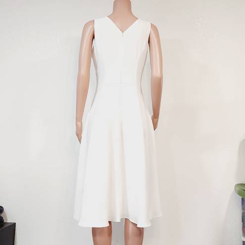 Etcetera White Flowy V- Neckline Sleeveless Dress With Pockets Sz 4