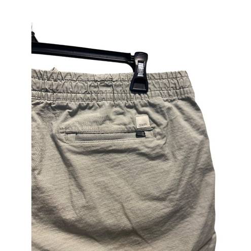 Vuori  Vintage Ripstop Shorts Sage Green Size XXL Activewear Outdoor Summer Cute