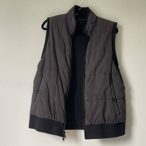 Banana Republic  Black Grey Padded Puffer Classic Zipper Front Vest size Large