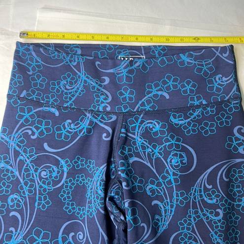 L.L.Bean  women’s size small blue, Paisley and floral leggings.