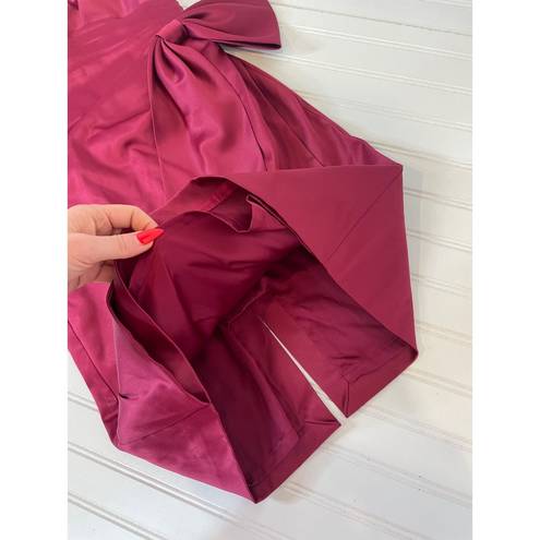 White House | Black Market  Burgundy Satin Bow Side Mini Strapless Dress Size 4