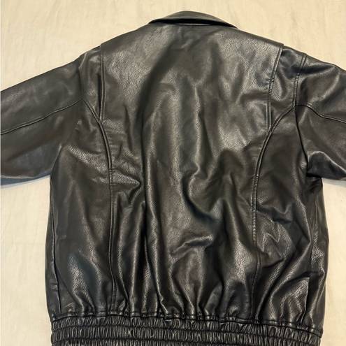 NASH OVERSIZED LEATHER BOMBER JACKET
Pixie Market XS