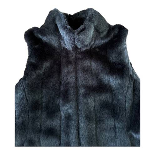 Banana Republic  Faux Fur vest in steel gray size large