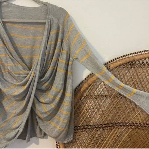 Lululemon Twist & Wrap Pop Stripe Heathered Light Grey and yellow sweater