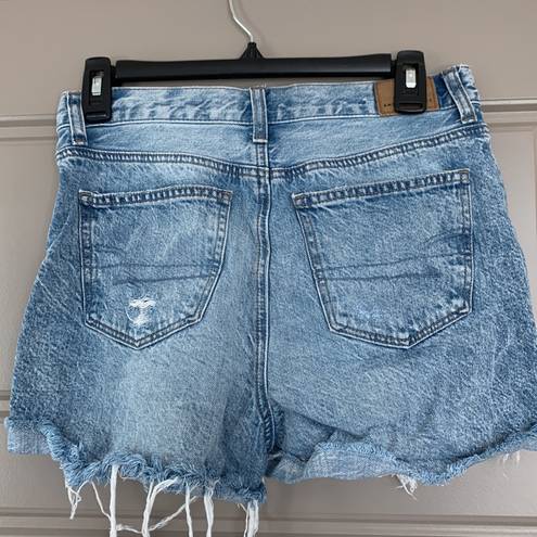 American Eagle distressed mom short size 2