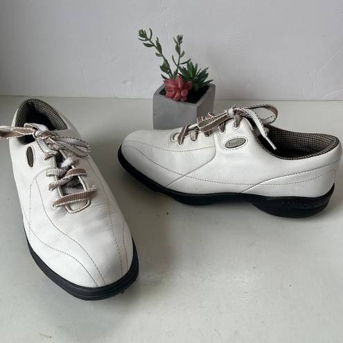 FootJoy  Extra Comfort Golf Womens Shoes Size 7.5W White 98599 Lace Up Spikes