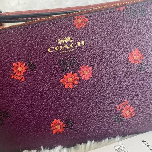 Coach Corner Zip Wristlet With Country Floral Print