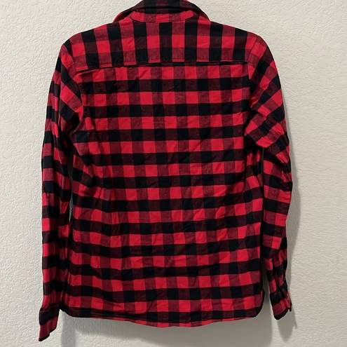 Krass&co THE VERMONT FLANNEL  Women's Classic Red Buffalo Flannel Shirt, Size S