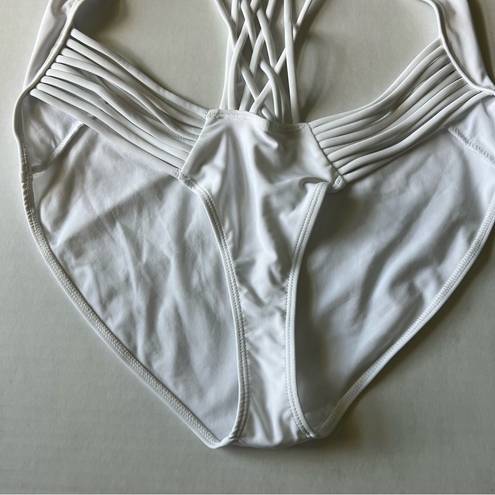 Fabletics NWOT  Halah one piece white xl strappy Monokini