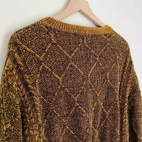 T Tahari Women’s Crewneck Knit Sweater in Mustard Yellow and Black Size Medium