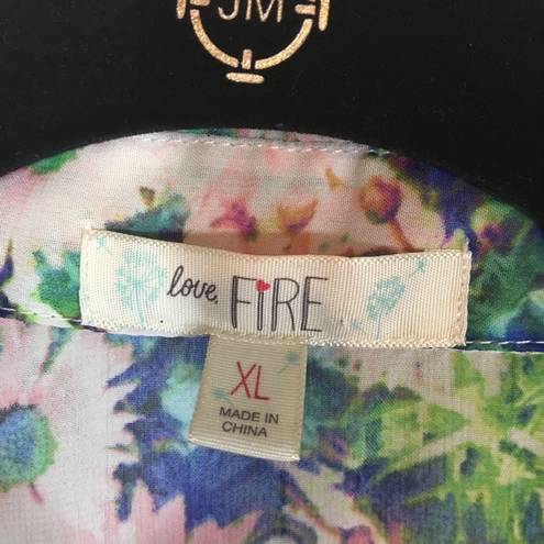 Love, Fire Women's  Lightweight Button up Blouse Top Size XL