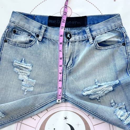 One Teaspoon Awesome Baggies Light Acid Wash Distressed Jeans