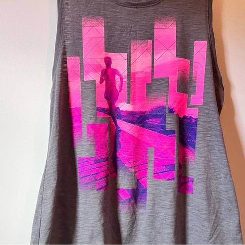 Xersion  Women’s Sleeveless Workout Graphic Tank Sz M