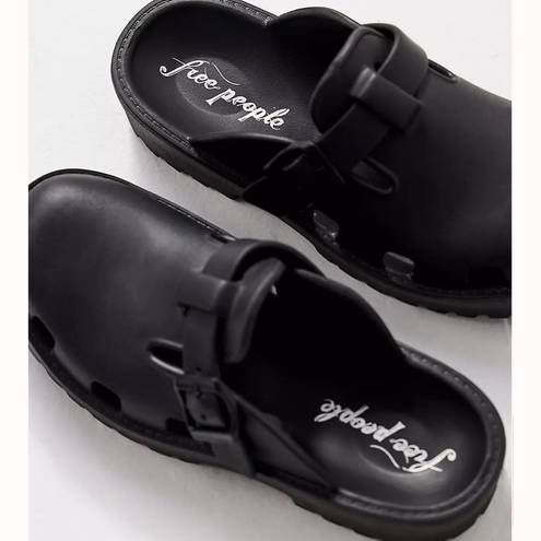 Free People  Size 39 EU / US 8 Karlie Buckle Clog in Black New NWT