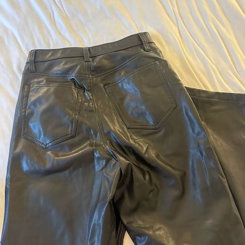 Abercrombie & Fitch Abercrombie Black High Rise Leather 90s Straight Pant