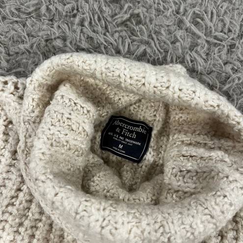 Abercrombie & Fitch Sweater