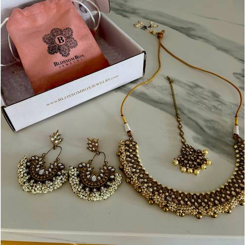 Blossom  Box necklace, earrings, and tikka. Worn once.