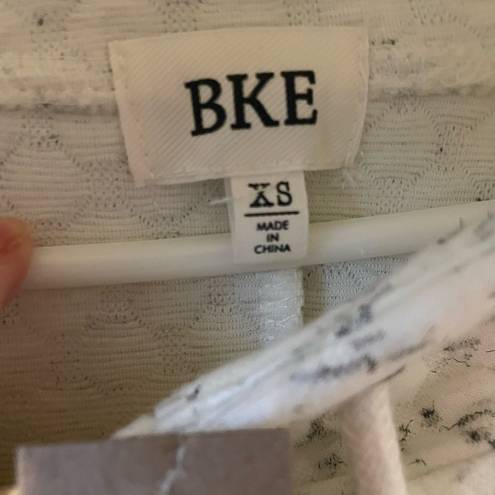 BKE New With Tags  Buckle Sweatshirt Hoodie Sweater XS