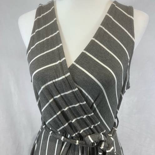 Nordstrom Nimi K gray and white striped cropped jumpsuit with pockets size large