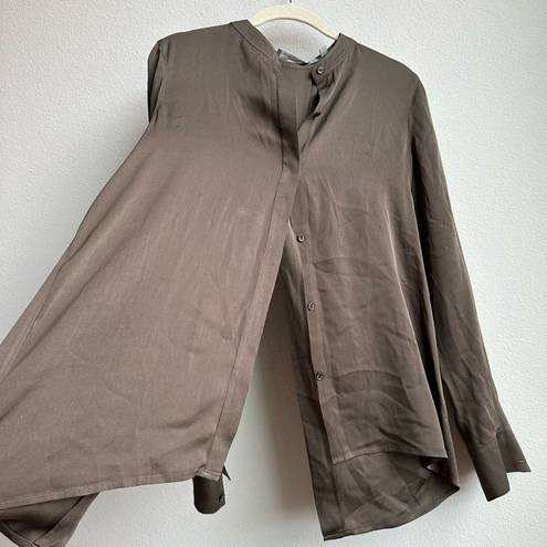 Vince  Silk Stretch Brown Split Back Button Down Blouse Size 2