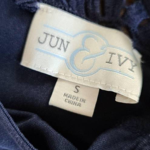 Jun & Ivy  blouse size small