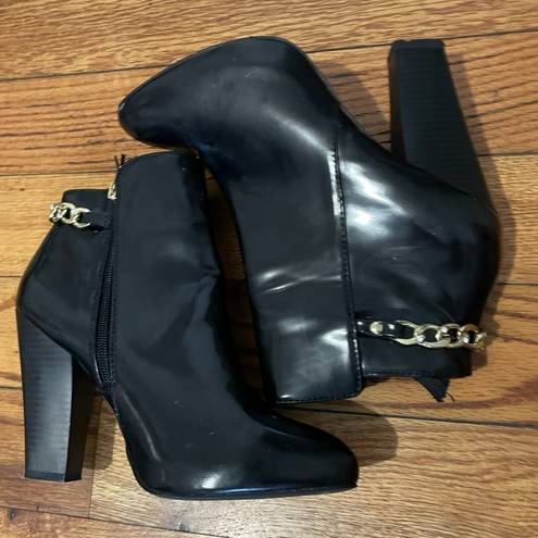 Betsey Johnson Black Gold Chain Boots