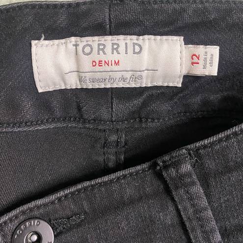 Torrid  Womens Crop Jegging Size 12 Black Denim Super Soft Jeans 3 Button Stretch