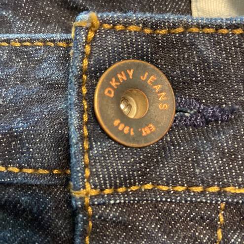 DKNY  Jeans size 10 inseam 32” BNWOT darker wash jeans