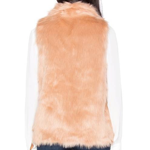 BCBGeneration BCBG GENERATION FAUX FUR VEST BLUSH NUDE XXS