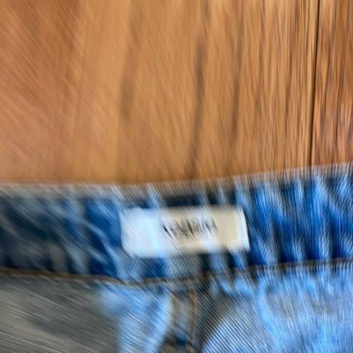 Kensie  blue high rise cropped button fly jeans 6