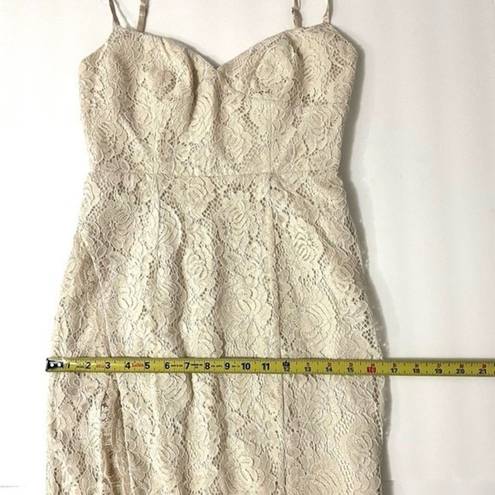 Fame and Partners  Dandelion Dress Gown Maxi Lace Cream Champagne Size 2