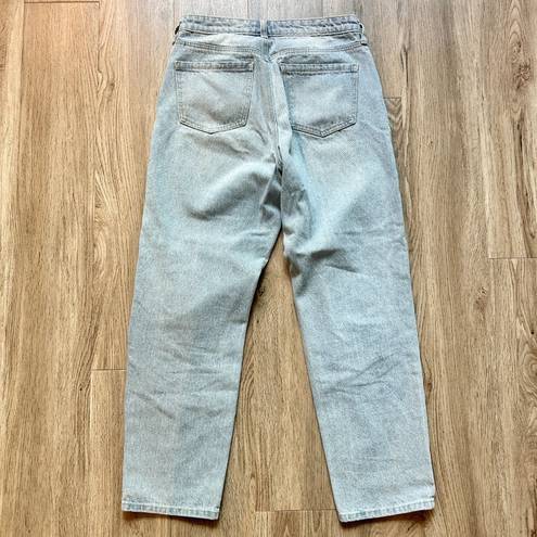 BP  High Rise Mom Jean Light Wash Button Fly Size 28