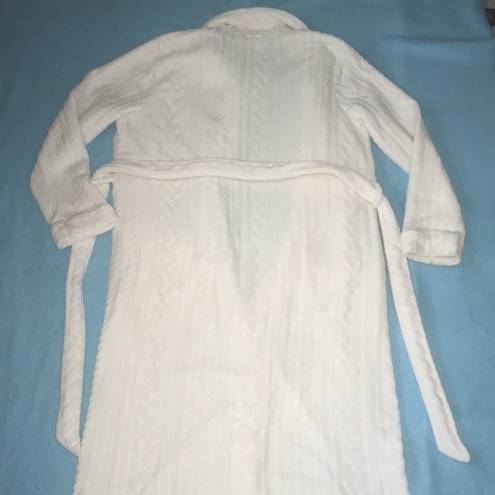 Gilligan and O’malley  sleepwear cozy long sleeve robe 2 pockets belt NEW size M / L