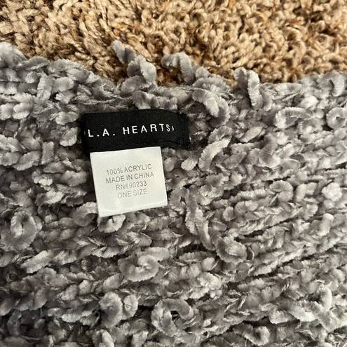 LA Hearts Gray Chenille Scarf