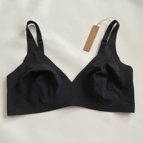 SKIMS NWT  Naked Plunge Bra Onyx Size L