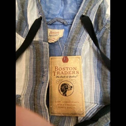 Boston Traders  shirtie shirt/hoodie size Small