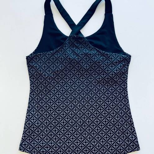 Satva  Kama Cami Yoga Ombré Tank Top Printed Criss Cross Built in Bra Black M