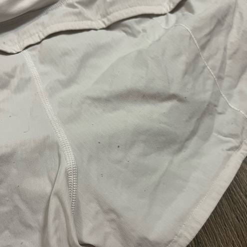 Lululemon White  Speed Up Shorts 2.5