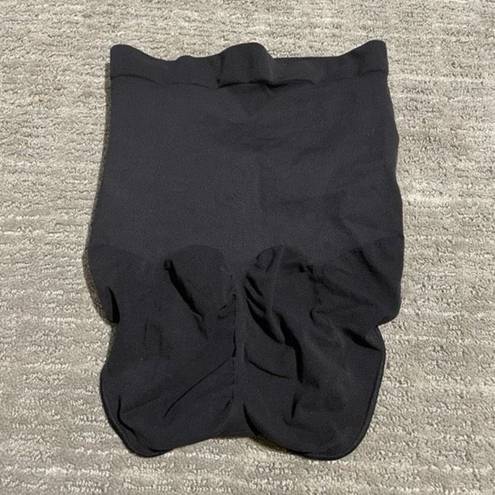 SKIMS  Maternity Sculpting High Waisted Brief Black/Onyx S/M NWOT