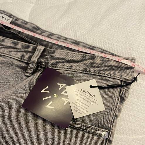 Ava & Viv  Cropped Black/Gray Denim Plus Stretch Shorts size 26W