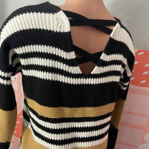 Full Circle Trends  striped cross back sweater size small