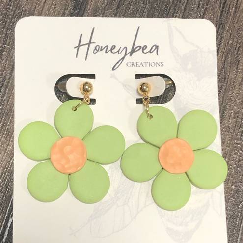 Daisy Retro Green  | Handmade Polymer Clay Earrings