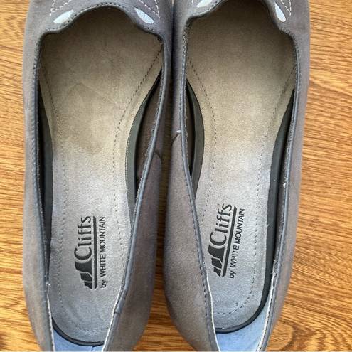 Cliffs by White Mountain | Novelty Cat Embroidery Grey Flat | Women's Size 9W