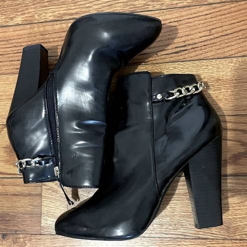 Betsey Johnson Black Gold Chain Boots