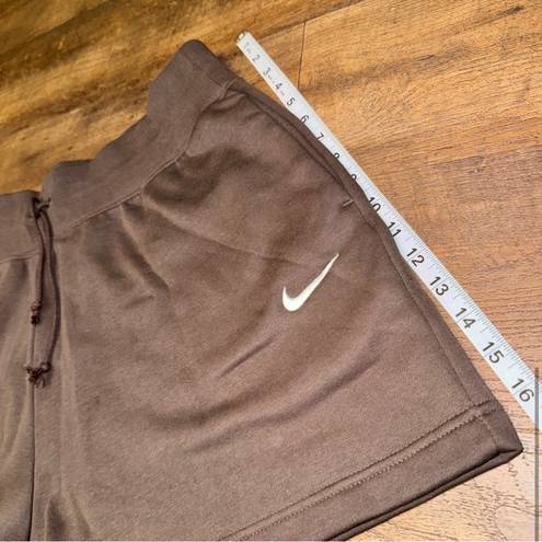 Nike Brand New  Sports Wear Phoenix Fleece High Waisted Loose Shorts 1X Brown NWT