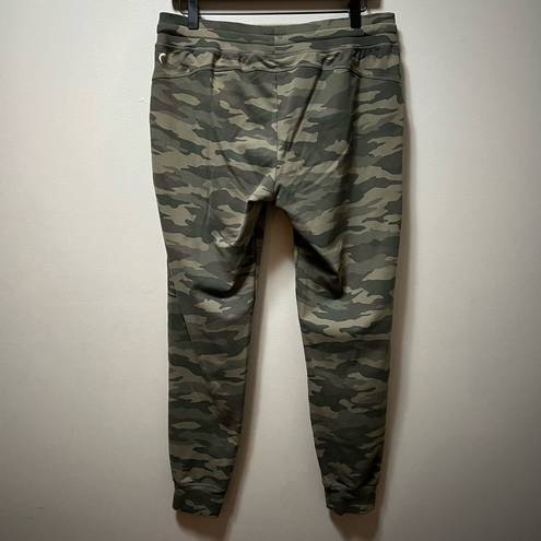 Zyia  Green Unwind Camo Joggers Womens Size Large